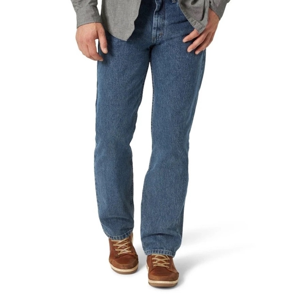 Wrangler Blue Relaxed Fit Jeans with Classic Style 34x29